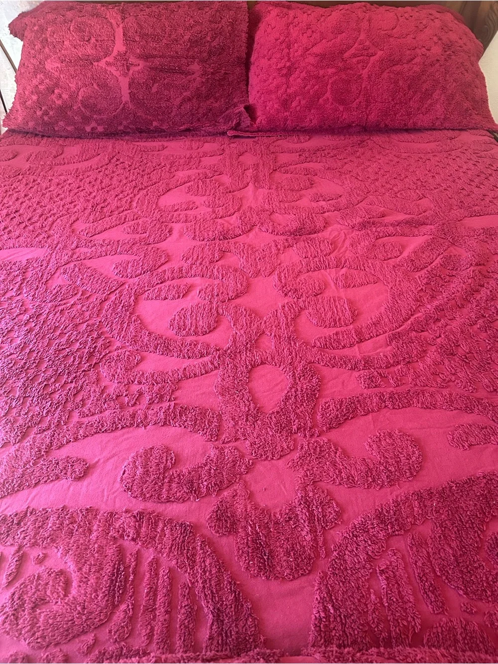 Plush Tufted Chenille Bedspread Set in Deep red BETTER TRENDS